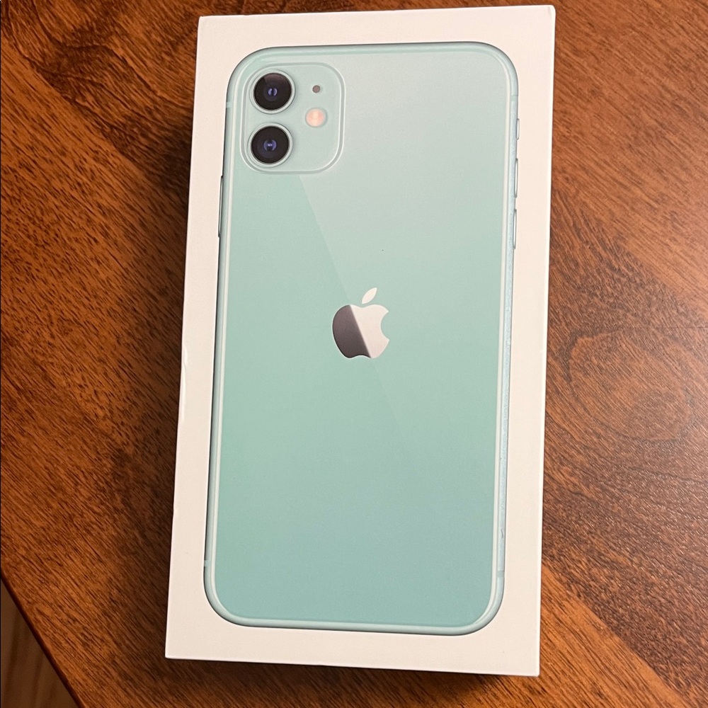 Apple iPhone 11 - Box